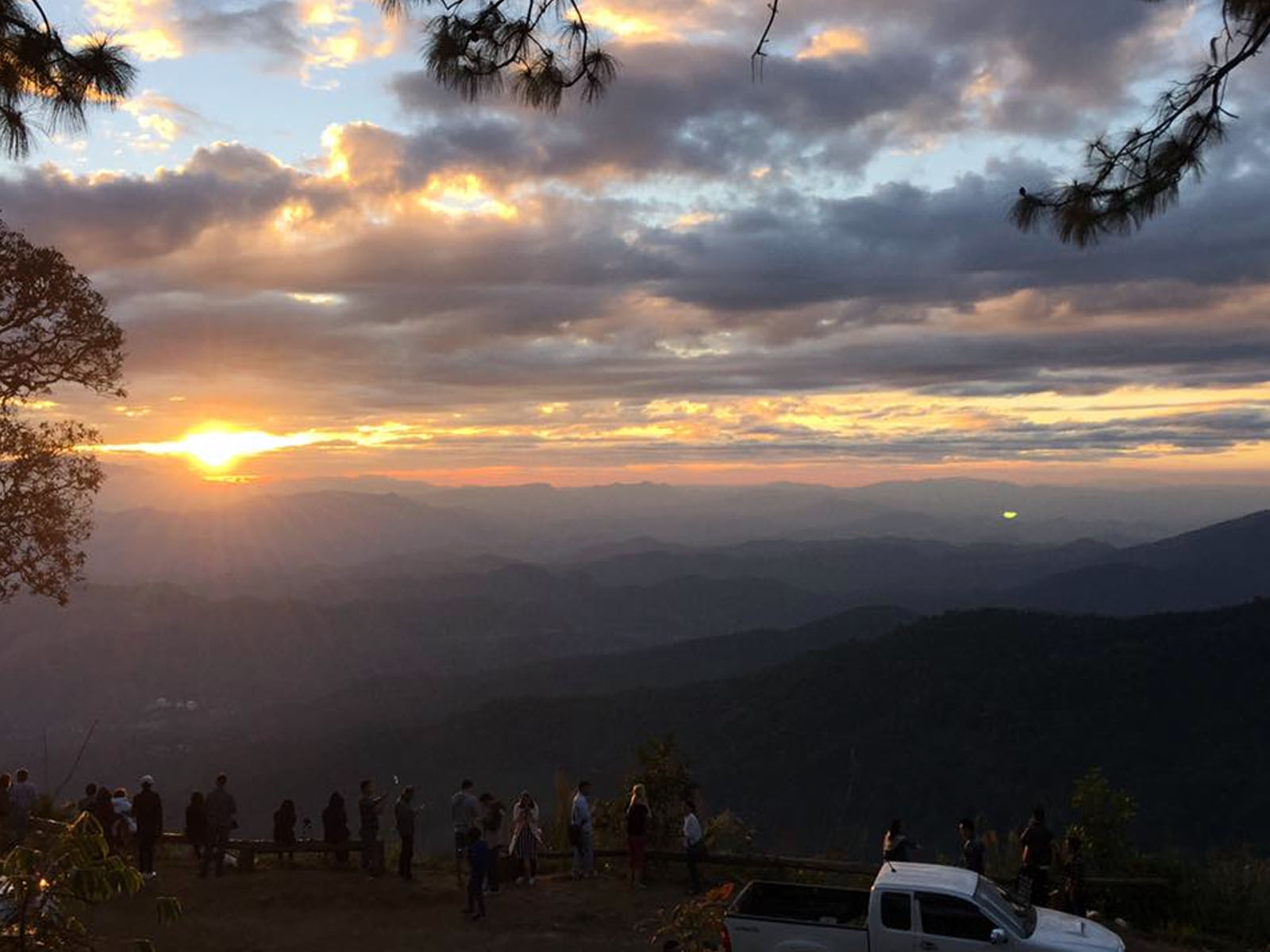 Doi Pui View Point | Chiang Mai Trekking | Le meilleur trekking à Chiang Mai avec Piroon Nantaya