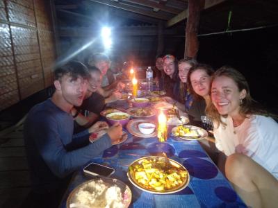 leonie, Fleur, .Sebastien,, Joel, Arther, Apoline, Nathalie, Johanna and Christian | Chiang Mai Trekking | Le meilleur trekking à Chiang Mai avec Piroon Nantaya