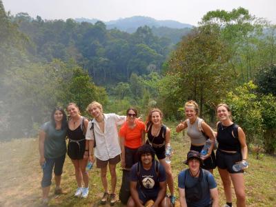 leonie, Fleur, .Sebastien,, Joel, Arther, Apoline, Nathalie, Johanna and Christian | Chiang Mai Trekking | Le meilleur trekking à Chiang Mai avec Piroon Nantaya