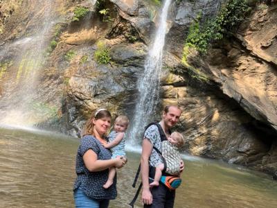MANK AND KAACZMAREK FAMILY. | Chiang Mai Trekking | Le meilleur trekking à Chiang Mai avec Piroon Nantaya