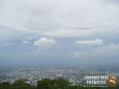 Doi Suthep & Daytrip Trekking | Chiang Mai Trekking | Le meilleur trekking à Chiang Mai avec Piroon Nantaya