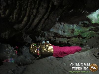 Chiang Dao Cave | Chiang Mai Trekking | Le meilleur trekking à Chiang Mai avec Piroon Nantaya