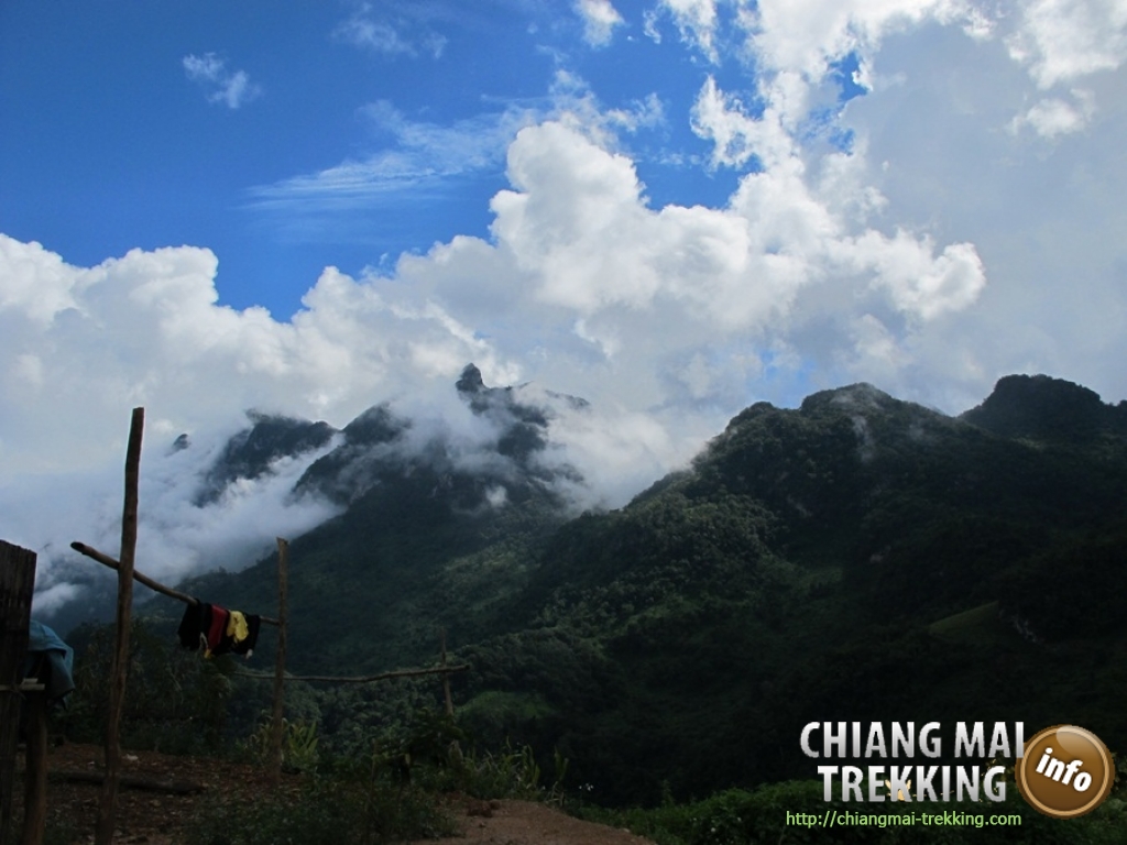 Day Trip Chiang Dao Cave & Doi Luang Chiang Dao Mountain | Chiang Mai Trekking | Le meilleur trekking &agrave; Chiang Mai avec Piroon Nantaya