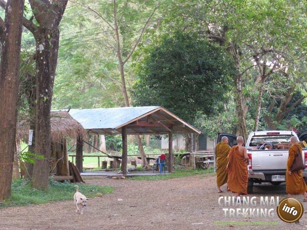 Day Trip Chiang Dao Cave & Doi Luang Chiang Dao Mountain | Chiang Mai Trekking | Le meilleur trekking &agrave; Chiang Mai avec Piroon Nantaya