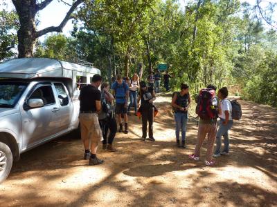 Authentic trekking  With Volonteers  Chirstian German School Chiangmai. | Chiang Mai Trekking | Le meilleur trekking à Chiang Mai avec Piroon Nantaya