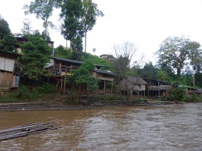 Authentic trekking  With Volonteers  Chirstian German School Chiangmai. | Chiang Mai Trekking | Le meilleur trekking à Chiang Mai avec Piroon Nantaya