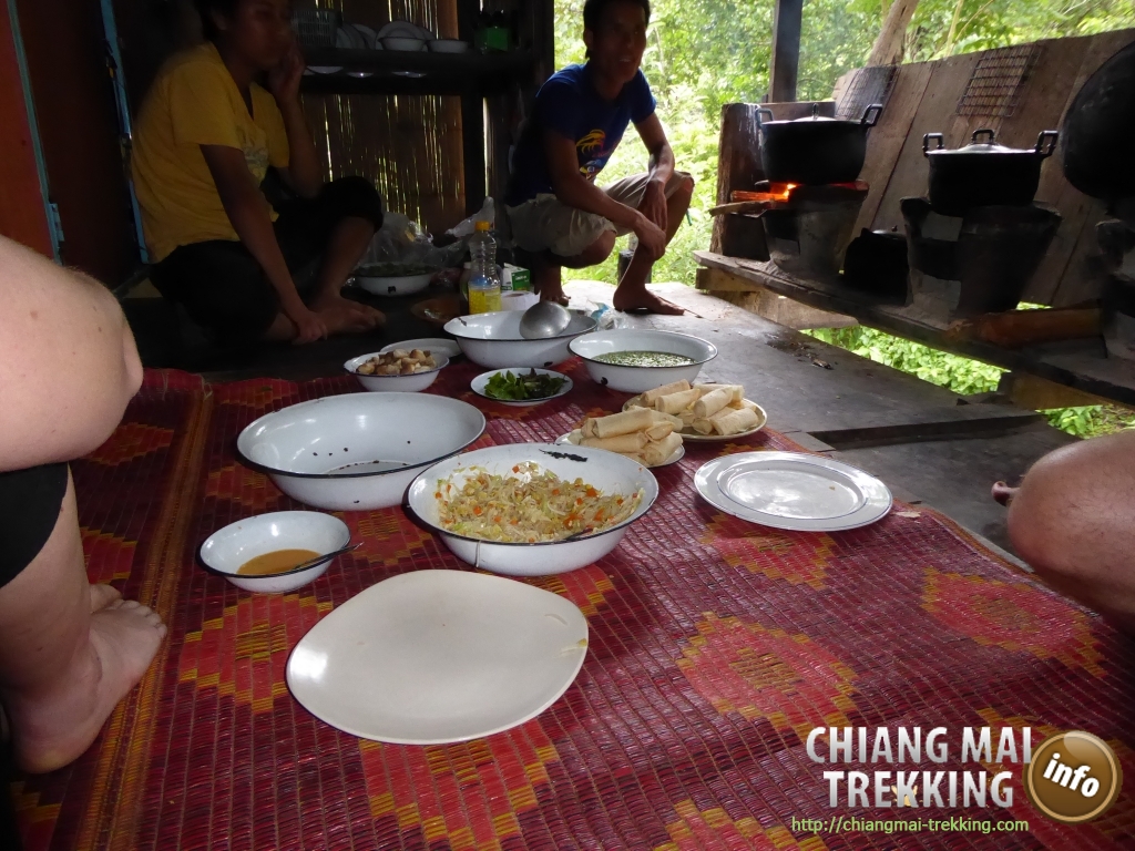 3-days/2-nights Trekking Tour | Chiang Mai Trekking | Le meilleur trekking à Chiang Mai avec Piroon Nantaya