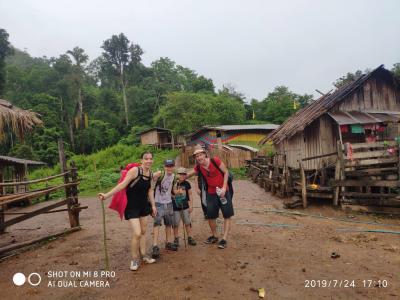 Cathey and family solf trekking 2 day 1 night | Chiang Mai Trekking | Le meilleur trekking à Chiang Mai avec Piroon Nantaya